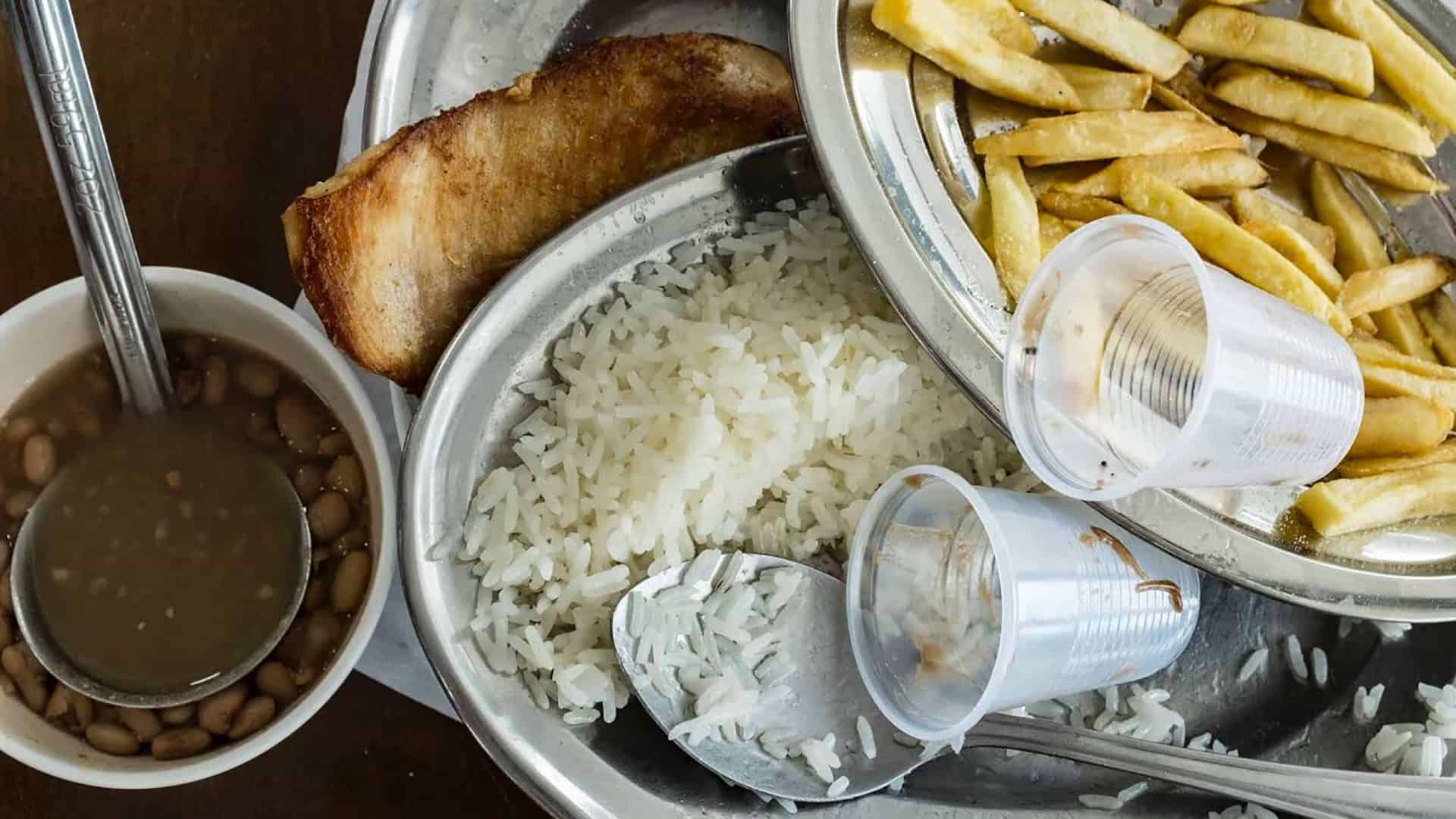 Desperdício de comida na mesa do brasileiro