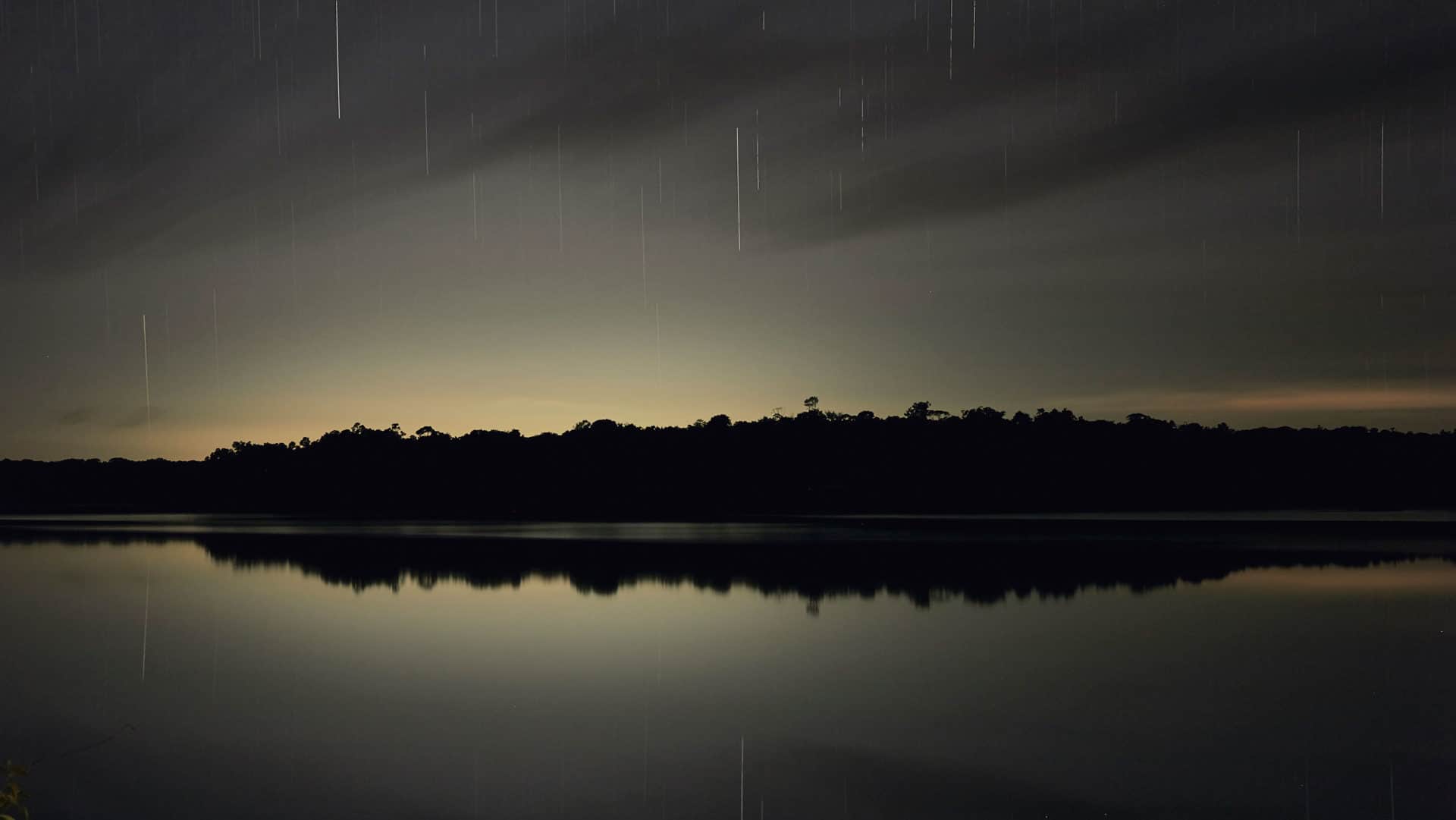 Anoitecer na floresta Amazônica. Foto: Loiro Cunha